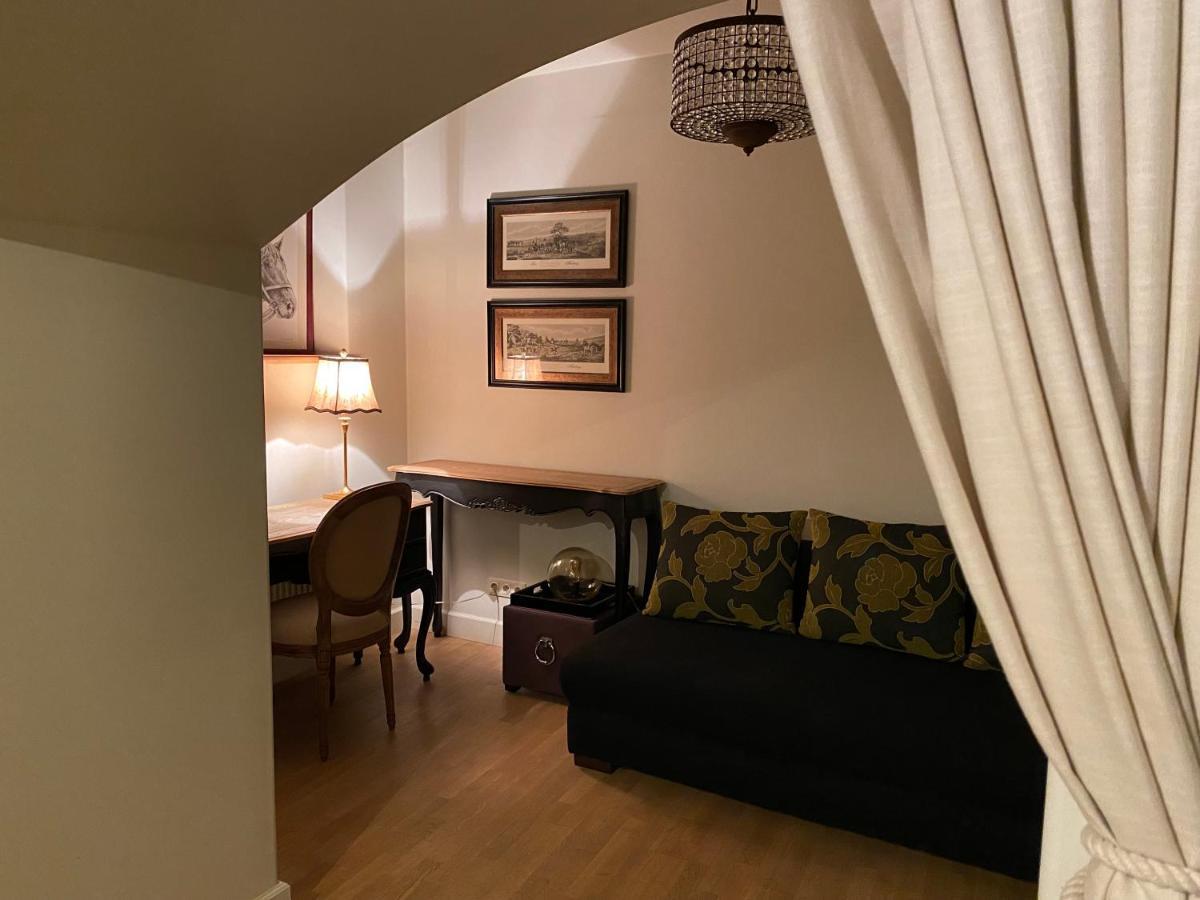 Exclusive Gaono Apartment In The Heart Of Old Town ヴィリニュス エクステリア 写真